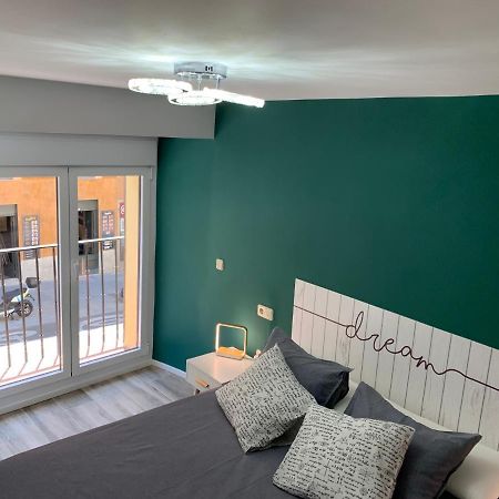 Madrid Villa Suites Aquamarina Exteriör bild