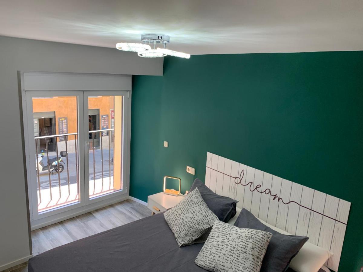 Madrid Villa Suites Aquamarina Exteriör bild