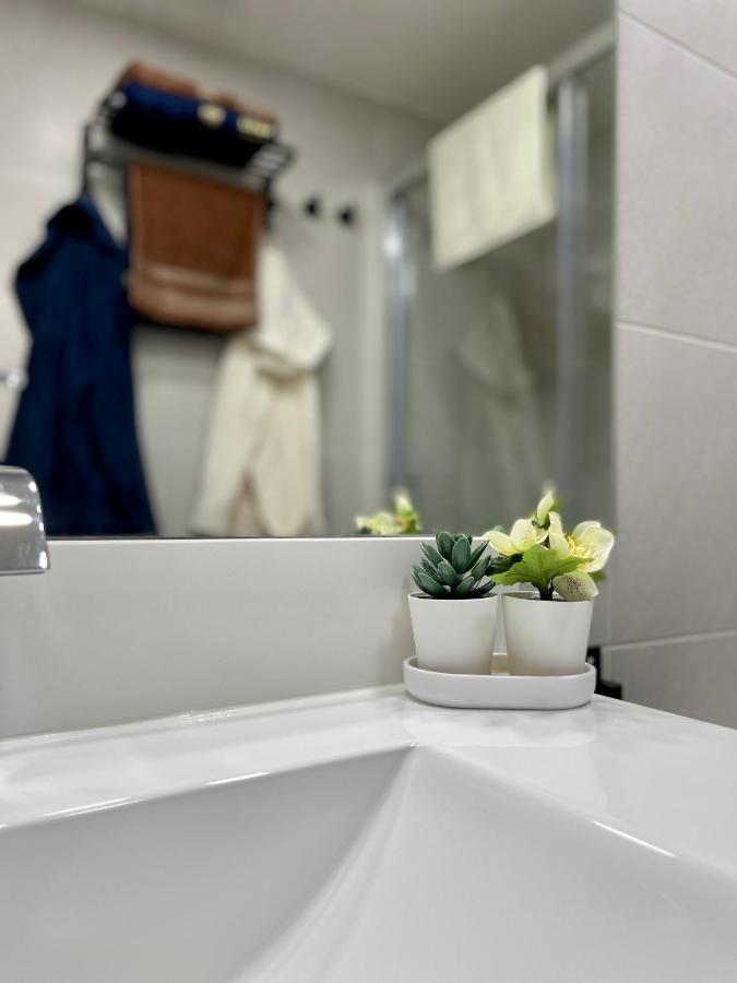 Madrid Villa Suites Aquamarina Exteriör bild